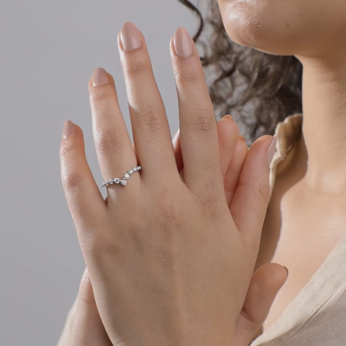 1/2 ctw Round Moissanite Diamond Floating Curve Stackable Ring